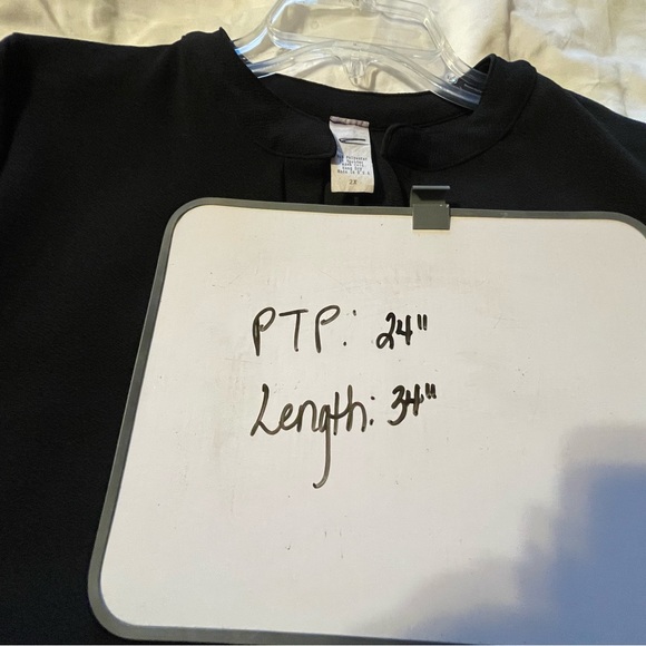 V neck tunic blouse - Picture 6 of 6